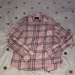 Pink and dark blue long sleeves shirt